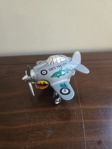 Toysmith Pull Back Sky Shark Propeller Plane Diecast Toy Silver - Picture 1 of 4