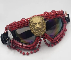Handgefertigte Burning Man Brille Vegas Red Glam - Bild 1 von 6