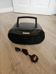 Sony CFD-S50 Lettore CD Cassette Registratore a Nastro Radio FM Stereo Portatile Boombox - Foto 1 di 7