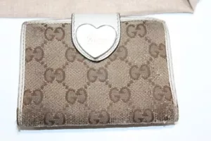 Portafoglio Gucci Cuore Logo GG Tela Bifold 4,5" X 3" Carino 100% Autentico - Foto 1 di 8