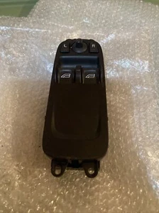 2007 - 2012 VOLVO C30 T5 FRONT LEFT DRIVER SIDE MASTER WINDOW SWITCH - OEM - Picture 1 of 2