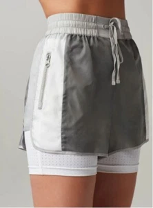 Blanc Noir Shorts grau weiß Tulum Training sportlich neu mit Etikett Damengröße L - Bild 1 von 6