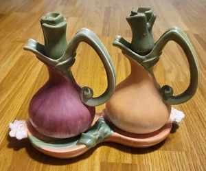 Onion Pitchers Laura Kelly 18 Carrots RARE - Picture 1 of 7