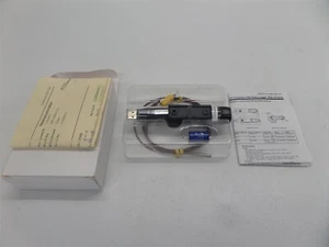 Dwyer DW-USB-6-LCD Thermocouple Temperature USB Data Logger - Picture 1 of 9