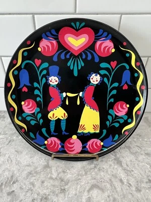 Printed METAL SERVING Beverage TRAY Folk Art Couple Graphics - Image 1 of 4