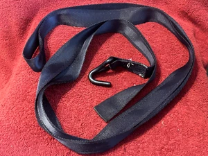 BLACK AIRCRAFT STRAP WITH HOOK 111 INCHES LONG - Imagen 1 de 4