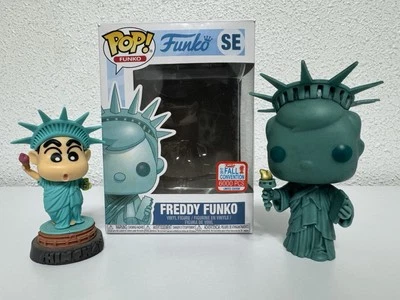FIGURAS ESTATUA DE LA LIBERTAD EE.UU SHIN-CHÁN + FREDDY FUNKO POP NUEVAS SIN USO - Imagen 1 de 4