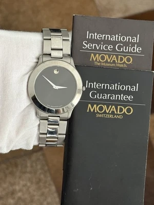 Reloj de vestir vintage Movado Museum clásico de cuarzo de acero para hombre 81.D1.862.2 años 90 Foto 1 de 4