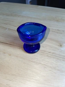 Vintage Cobalt Blue Glass Eye Wash Cup Antique Ophthalmic Cleaning Vessel Medic - Picture 1 of 5