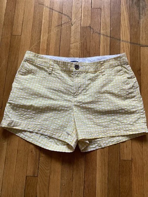 Old Navy Ladies Size 4 Yellow/White Checkered Everyday Shorts,Cotton Blend,MINT - Image 1 of 3