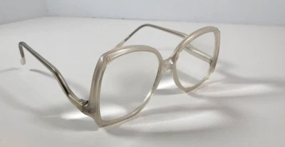 Monturas de gafas vintage de gran tamaño solo en perla Foto 1 de 4