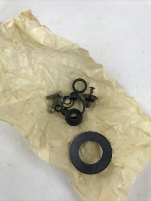 Girling Brake Master Cylinder Kit SP2675 - Image 1 of 2