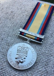 stunning unissued 1991 British Gulf War Medal (Desert Storm) - Picture 1 of 9