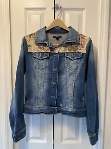 Forever 21 Distressed Jean Jacket Denim w/Tapestry Women's Sz Large Button up - Picture 1 of 12