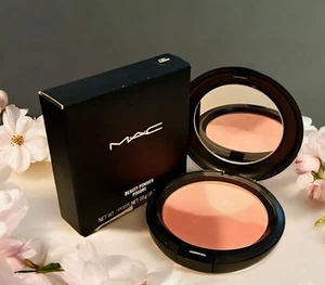 MAC BEAUTY POWDER - PEARL BLOSSOM New With Box - Picture 1 of 7