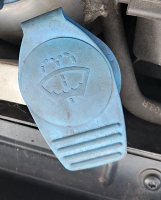 Volkswagen Amarok 2015 2,0 L botella lavadora parabrisas con bomba 2H0 955 453 F Foto 1 de 4