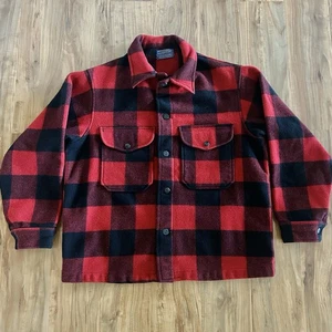 Vintage Pendleton Red Black Buffalo Plaid Mackinaw Jacket Shirt Button Men's L - Picture 1 of 9