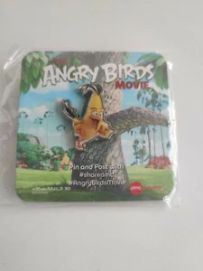 The Angry Birds Movie Chuck Pin And Post Amc 2016 Sealed - Picture 1 of 5