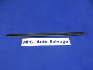 1994-1998 Ford Mustang Right Passenger Door Outer Window Rubber Felt Sweep K73 - Bild 1 von 8