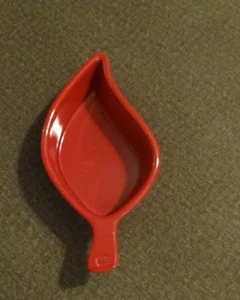 EUC CHANTAL SMALL RED CHILI PEPPER SERVING BOWL / DISH -- 12 OUNCES - Picture 1 of 7