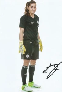 GERMANY & LYON LADIES* LISA WEISS SIGNED 6x4 PORTRAIT PHOTO+COA - Picture 1 of 1