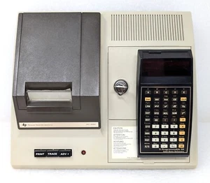 Texas Instruments TI-59 con dock texas pc-100c programmable calculator vintage - Foto 1 di 16