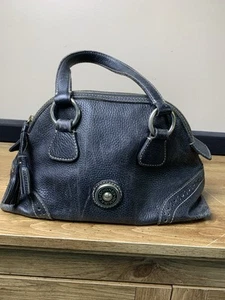 Borsa a tracolla Dooney & Bourke in pelle nera di ciottoli Bowler vintage - Foto 1 di 16
