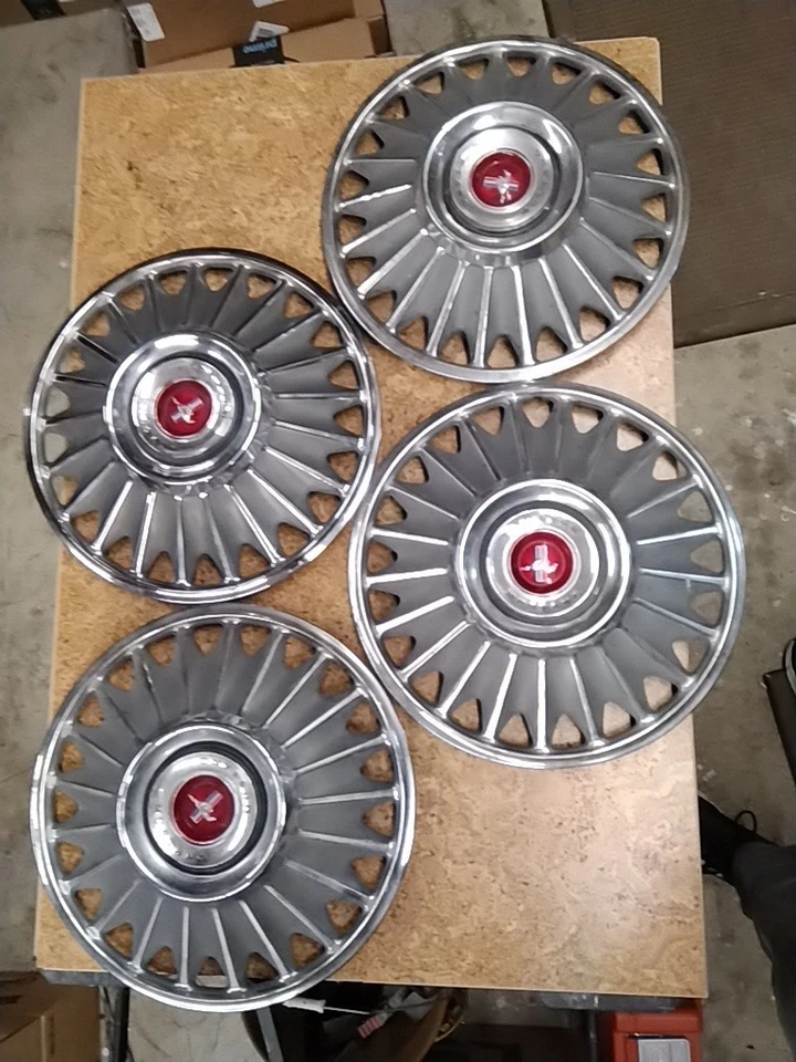 1967 Ford Mustang Hubcaps 14" Set of 4 Wheel Covers 67 Hub Caps — 第 1/4 张图片