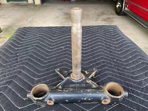 Harley Davidson Lower Triple Tree 45707-72 - Foto 1 di 8
