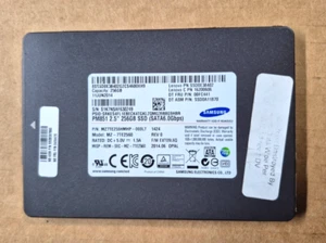 Lenovo 256GB SSD SSD0E38402 PM851 MZ-7TE2560 6Gb/s SATA 2,5" - Bild 1 von 1