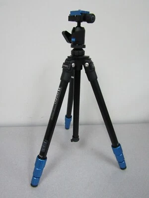 Benro TSL08AN00 Slim Aluminum-Alloy Tripod - Max Load 8.8 lb / 4 kg (p) - Image 1 of 4