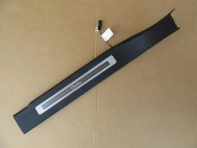 Placa de umbral trasero interior izquierda negra 23475142 OEM 2015-2020 Cadillac Escalade ESV Foto 1 de 4