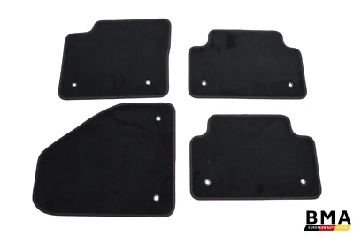 Conjunto de tapetes Jaguar E-Pace E Pace X540 dianteiro traseiro preto 2018 - 2021 fabricante de equipamento original - Imagem 1 de 4