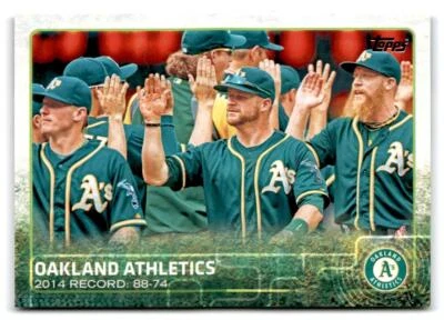 2015 Topps #33 Oakland Athletics - Image 1 of 2