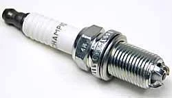 Champion Spark Plug For Range Rover L322 4.4L PETROL - LR021006 - Image 1 of 2
