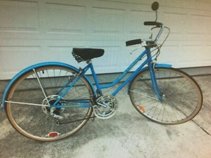 Schwinn Women's Vintage Blue Bikes for 