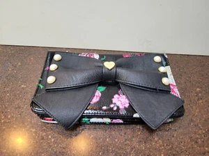Betsey Johnson Wallet Clutch Women Floral Black with Bow & Pearl Studded Accents - Picture 1 of 8