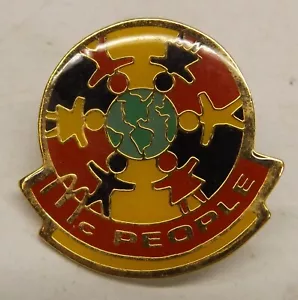 McDonald's McPeople Pin Globe Stick People mehrfarbig - Bild 1 von 3