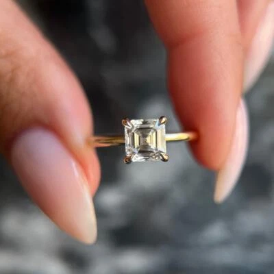 14K Yellow Gold 1.00 Ct Asscher Cut Lab Grown Diamond Solitaire Engagement Ring - Image 1 of 4