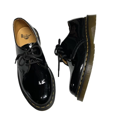 Dr. Martens Black Patent Leather Lace Up Oxford Shoes Women's 8 EUC - Image 1 of 4