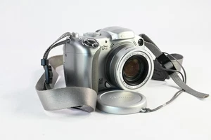 Canon PowerShot S2 IS 5MP Digital Camera w/12x Zoom #G233 - Picture 1 of 8