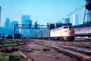 Rock Island RI EMD E8A 16th St Chicago ILL 7-15-74 Foto (DG) - Bild 1 von 2