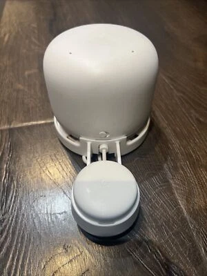 Google Nest WiFi Router  (2nd Generation) H2E - Image 1 of 4
