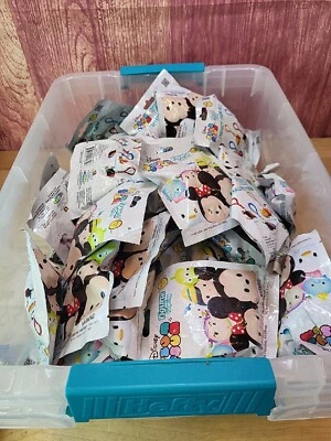 1 Disney - Tsum Tsum Series 1 - Pixar Mini Figures Keyring Blind Bags Keychain - Image 1 of 4