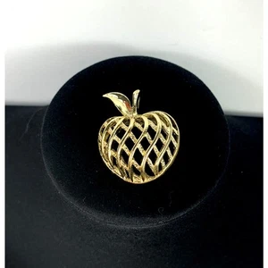Vtg Apple Statement Pin Brooch Teacher Gift  Gold Tone Ornate Gerry's Signed - Picture 1 of 6