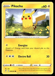 Pikachu 049/203 Pokemon SWSH07: Evolving Skies Non Holo - Picture 1 of 2