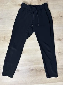 Lululemon On the Fly Jogger 28" Woven black Sz 4 Travel Pants Wrinkle Free - Picture 1 of 7