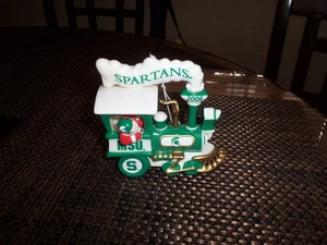 DANBURY MINT 2006 MICHIGAN STATE SPARTANS (HOLIDAY EXPRESS) ORNAMENTO CON ETICHETTA - Foto 1 di 10