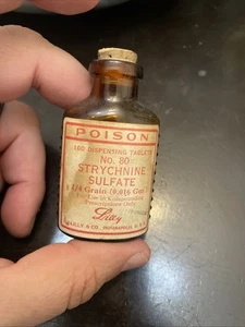 LABELED POISON BOTTLE - LILLY - Picture 1 of 5