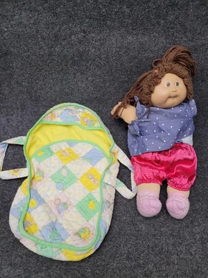 Vintage Cabbage Patch Kids Doll 1978 1982 Coleco Brown Hair Clothes Carrier Toy - Image 1 of 4